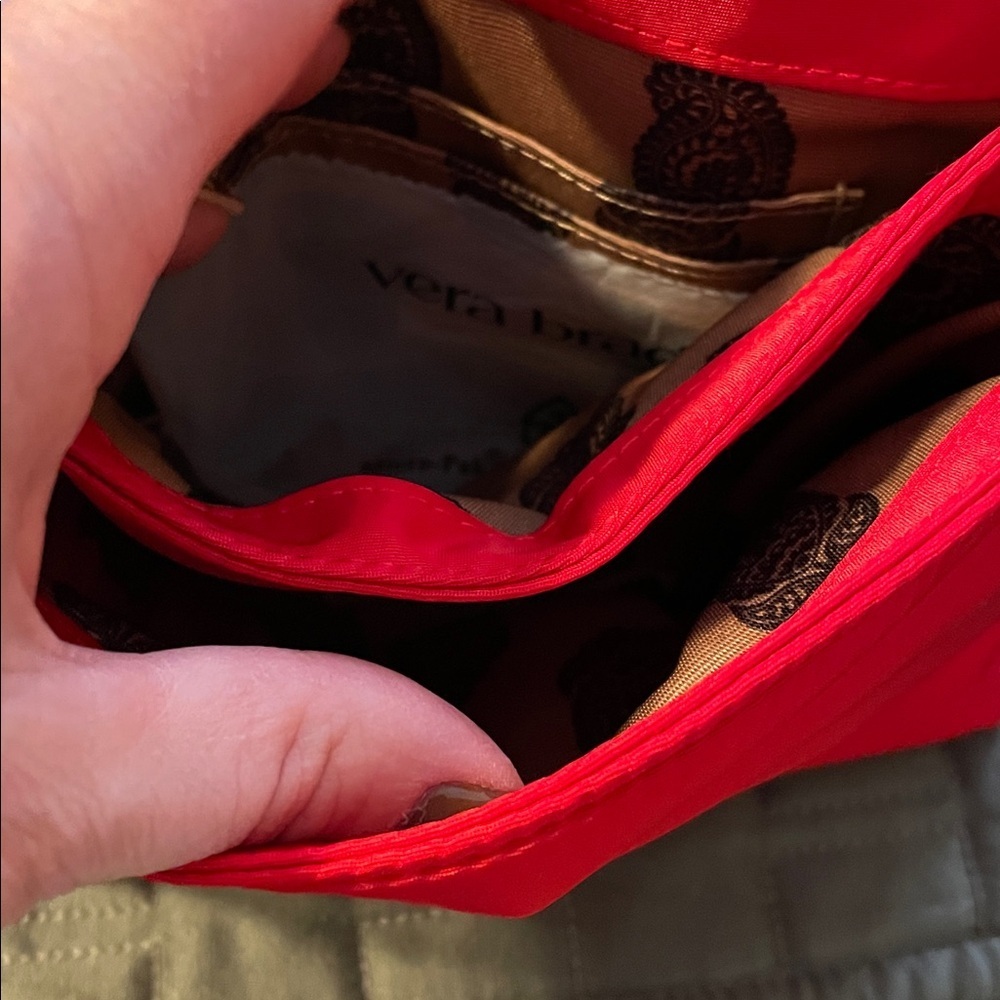 Vera Bradley Baird Hipster is Goji Berry Red - Picture 3 of 4